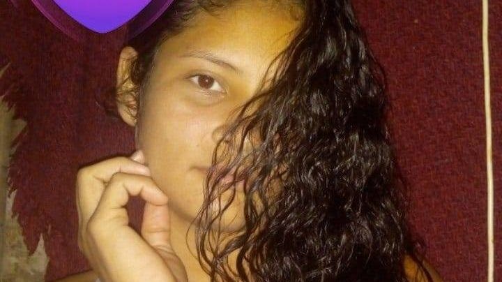 O adolescentă şi-a prezis moartea pe Facebook. Trupul neînsufleţit, găsit la adresa indicată de criminali
