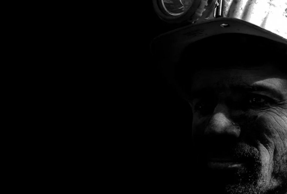 Minerii din subteran amenință cu greva foamei