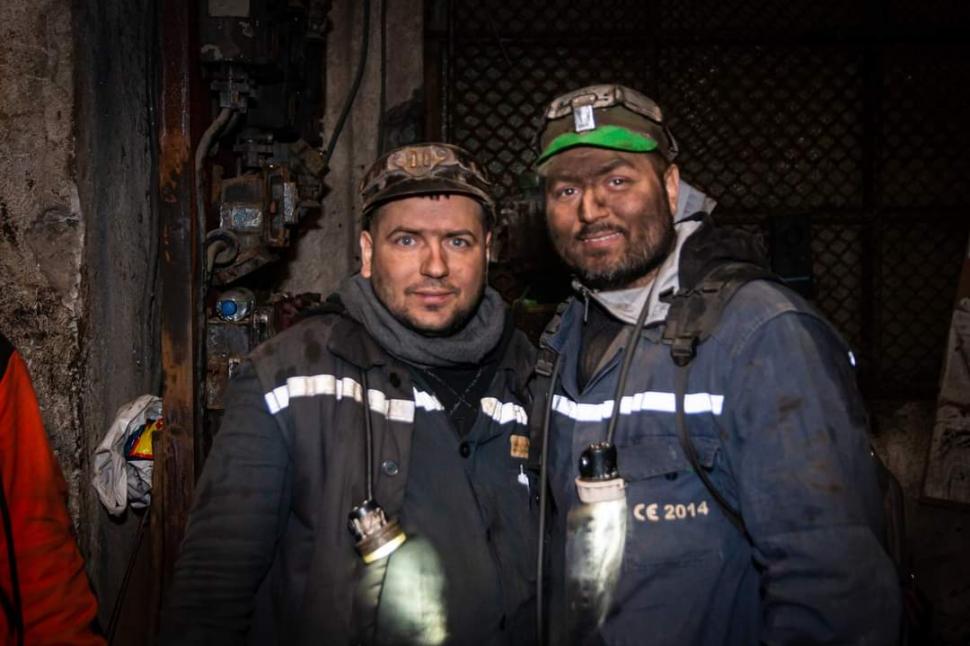 Ei sunt cei care au protestat în subteran în ultimele 7 zile şi au forţat autorităţile să le dea minerilor banii! 696009