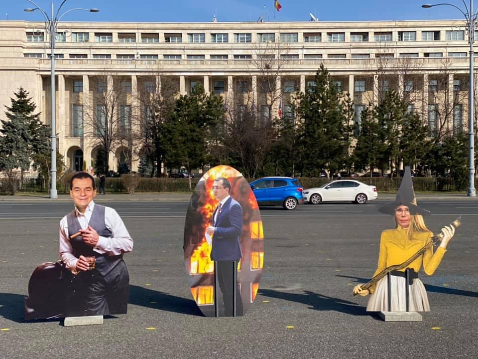 Protest PSD cu figurine din carton ale unor miniștri din Guvernul Cîțu 695945