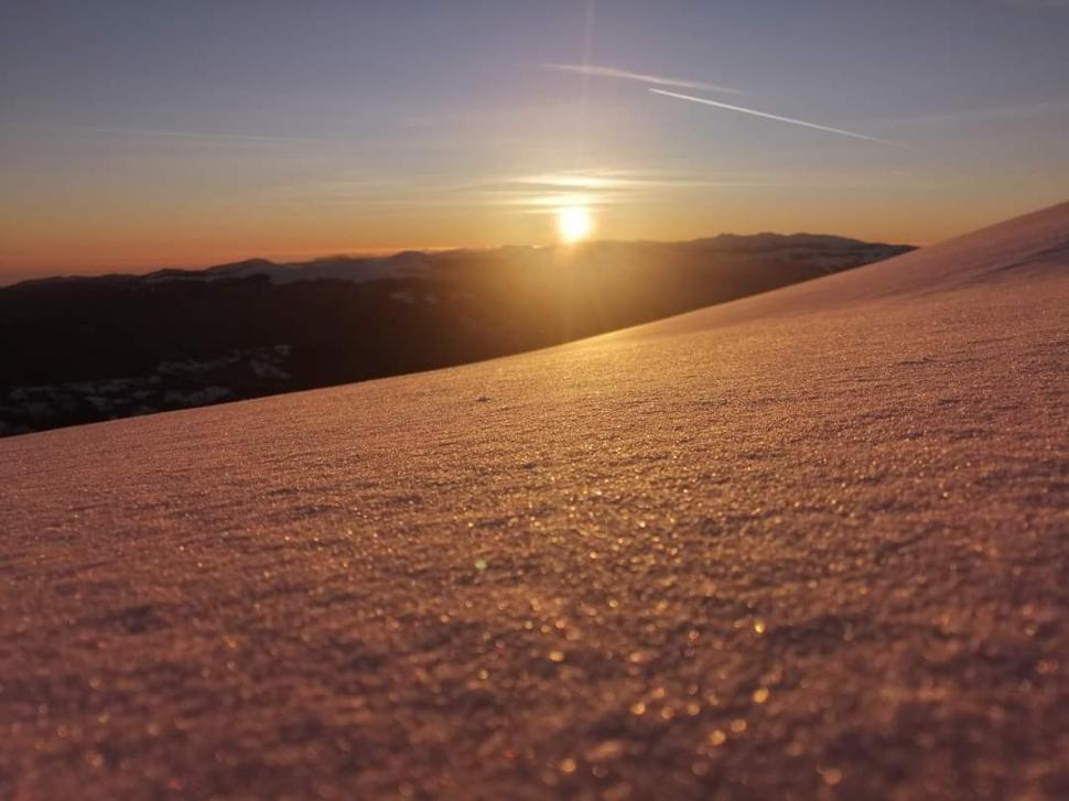 Record spulberat, în Munții Parâng. Niciodată nu a mai fost înregistrată această temperatură la staţia meteo 696041