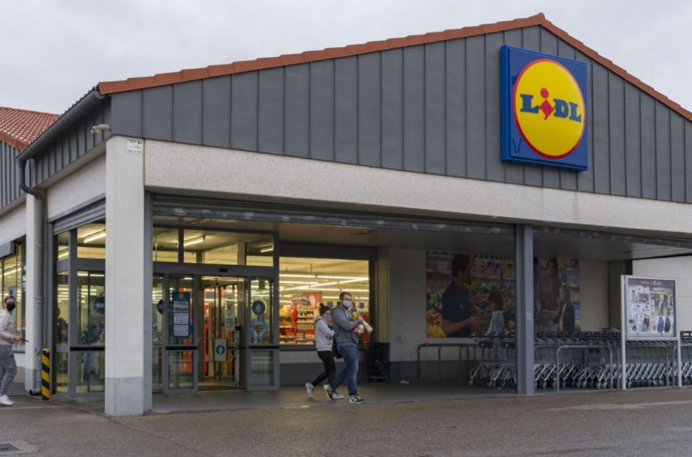 Lidl creşte salariile angajaţilor de la 1 martie