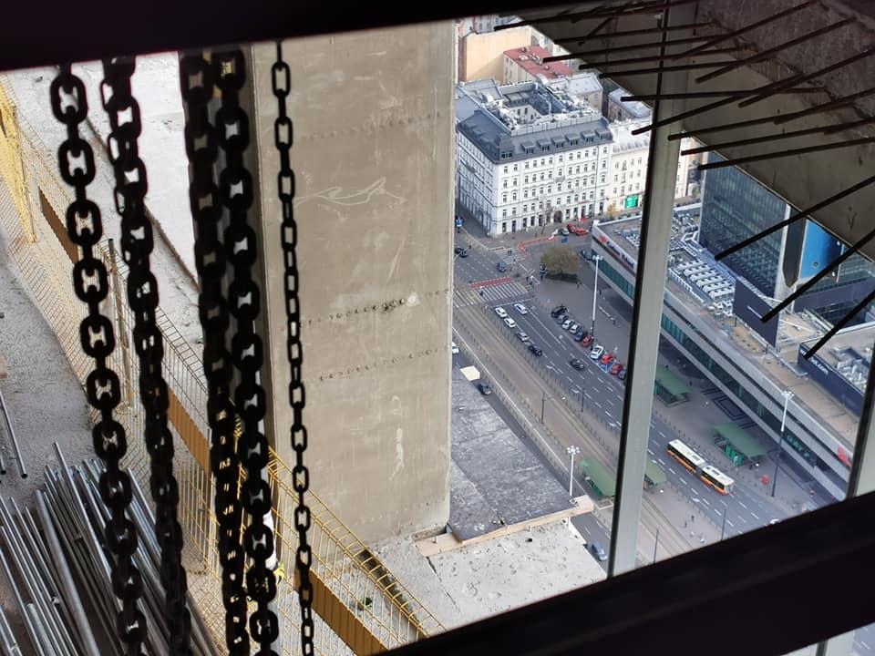 Aceasta este cea mai înaltă clădire din Uniunea Europeană! A costat o avere iar pandemia riscă să o pună la pământ 696396