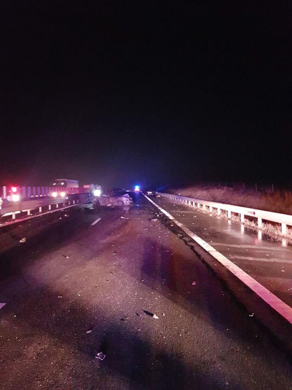 Grav accident rutier la Arad! Una din maşini a luat foc. Sunt 7 victime, iar circulația este oprită 696636