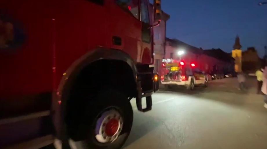 Explozie la un imobil din Timișoara. Un bărbat a rămas prins sub dărâmături 696586