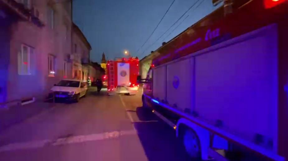 Explozie la un imobil din Timișoara. Un bărbat a rămas prins sub dărâmături 696590
