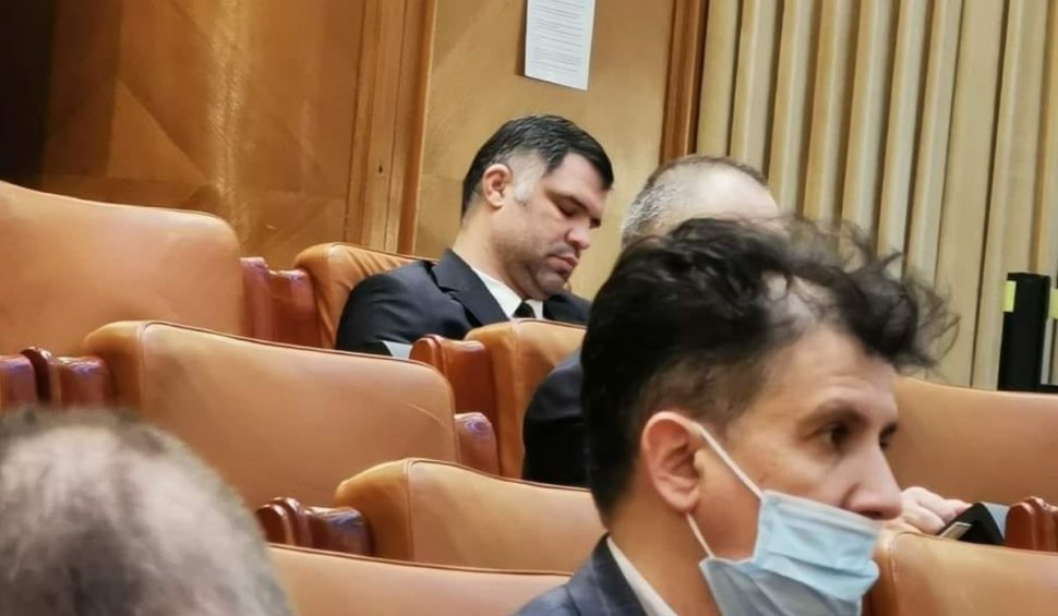 Deputatul PNL Claudiu Chira, despre deputatul Daniel Ghiţă, fost luptător K1: "Avem un Şoşoc şi în Camera Deputaţilor"
