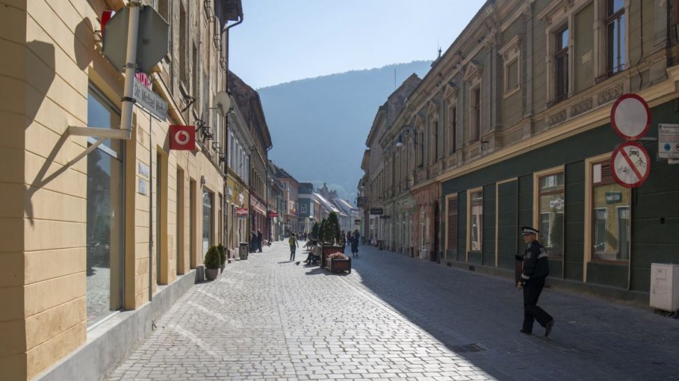 Brașovul rămâne încă 14 zile în scenariul roşu. Creșele și grădinițele rămân deschise