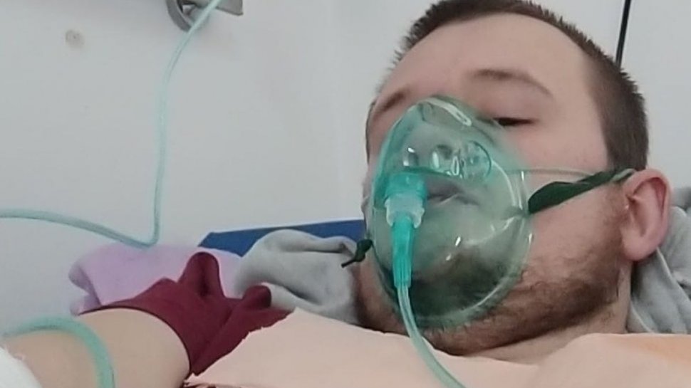 Un tânăr de 24 de ani, în stare gravă la spital din cauza COVID, povestește drama prin care trece de când a fost infectat
