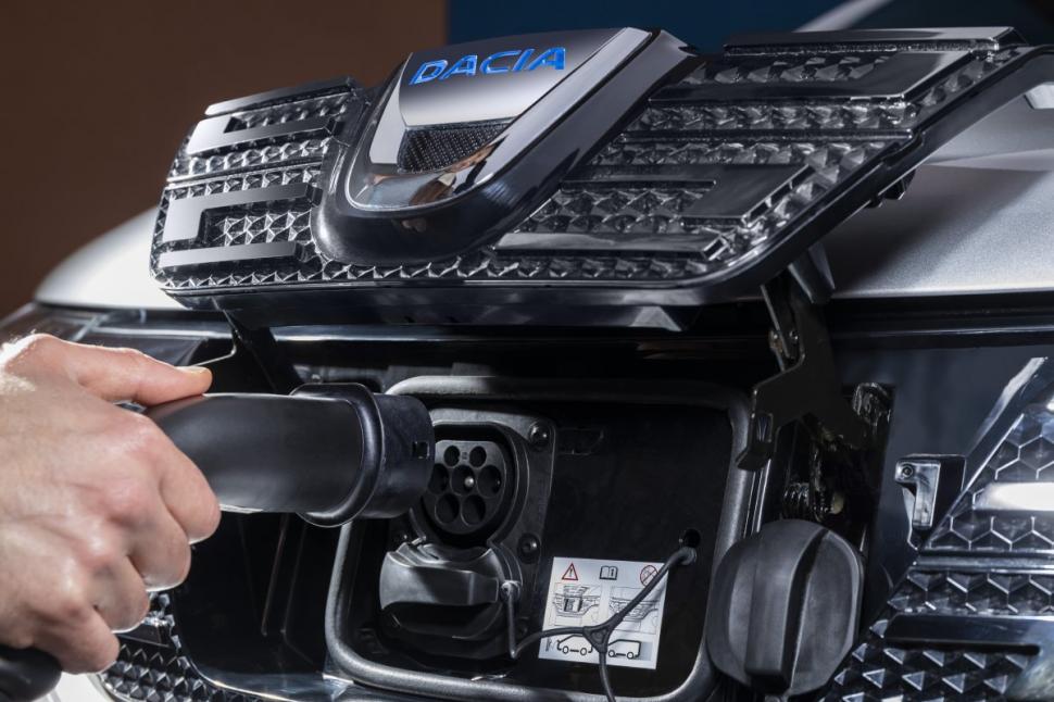 Preţurile oficiale pentru Dacia Spring. Modelul, disponibil la precomandă începând din martie 698388