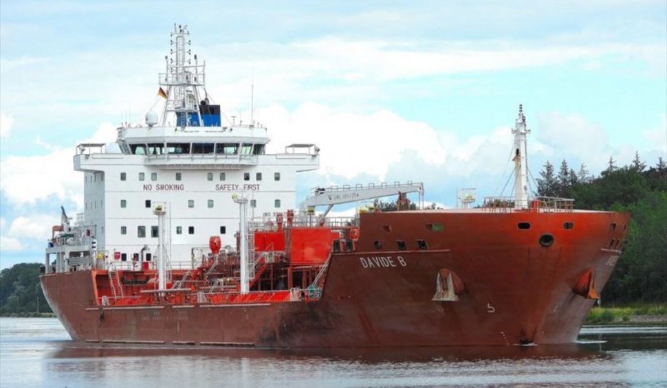 Petrolier capturat de pirați în vestul Africii: 15 marinari au fost răpiți de pe vas. MAE: Nu existau români la bordul acestuia