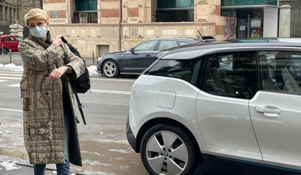 "Vinerea Verde". Politicienii au mers la muncă cu transportul în comun sau trotineta 698535