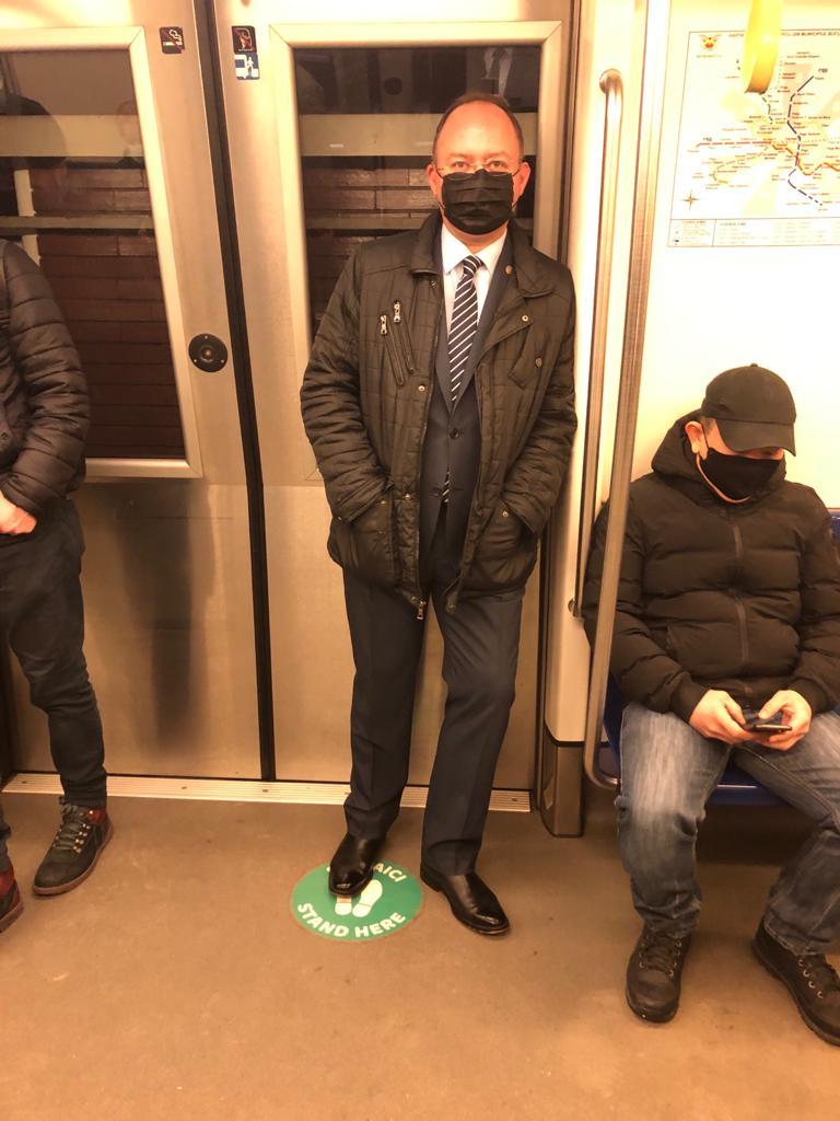 "Vinerea Verde". Politicienii au mers la muncă cu transportul în comun sau trotineta 698550