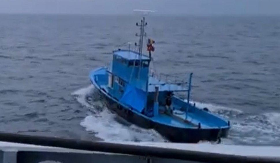 Vas turcesc, surprins la pescuit ilegal în apele româneşti. Garda de Coastă a deschis focul | VIDEO