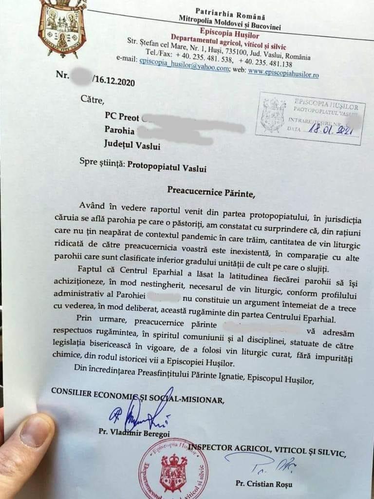 Un preot din Vaslui a fost somat oficial de episcopie să-şi ridice cota de vin liturgic. Reacţia BOR 699114