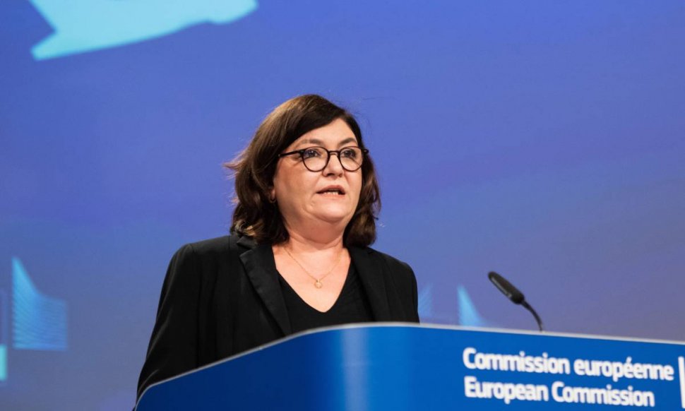 Comisarul european Adina Vălean, despre paşaportul COVID-19: Va fi un singur certificat verde digital | VIDEO