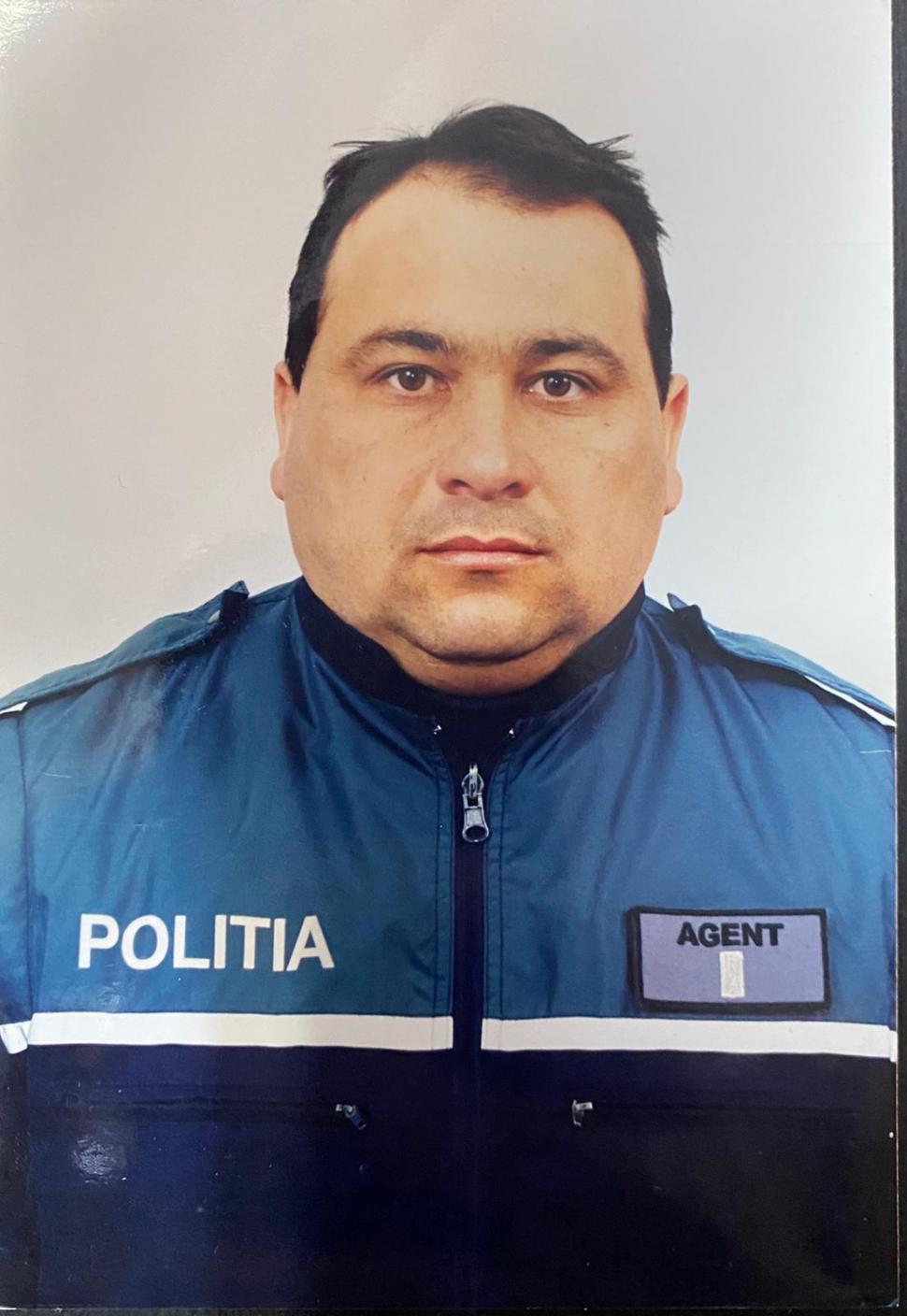 Un polițist de 55 de ani, din Neamț, a murit bolnav de COVID 699246