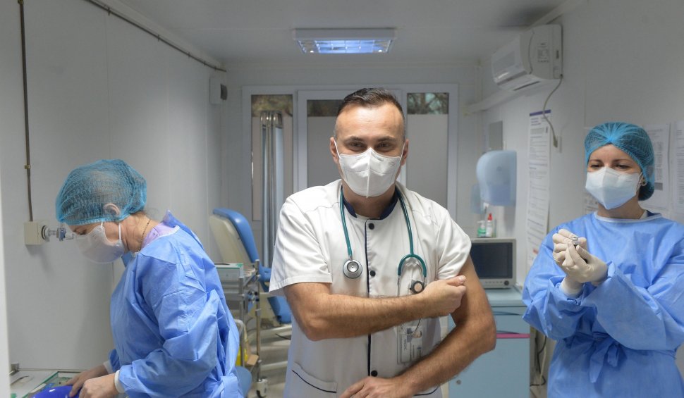 Medicul Adrian Marinescu, despre serul AstraZeneca: Trombozele apar și la persoanele nevaccinate | VIDEO 