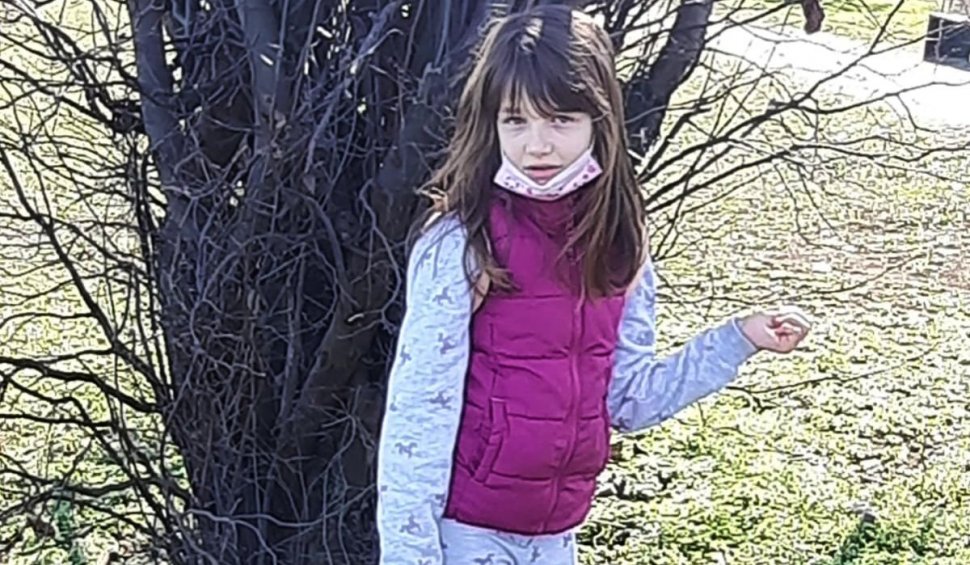 Miruna, o fetiţă de 9 ani, a dispărut fără urmă după ce a ieşit la joacă, în Cumpăna