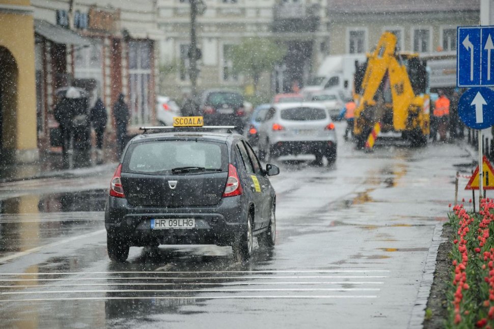 Prognoză meteo București 24 martie: Vreme deosebit de rece, lapoviță și ninsoare până joi