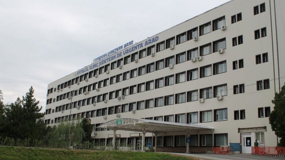 Acuzații grave la Spitalul Arad. Aparținătorii susțin că trebuie să semneze un document suspect pentru a ridica trupurile neînsuflețite ale rudelor