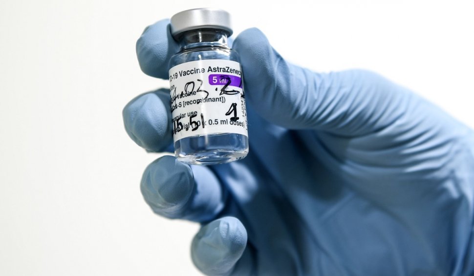 Numele vaccinului anti-COVID AstraZeneca a fost schimbat în Vaxzevria