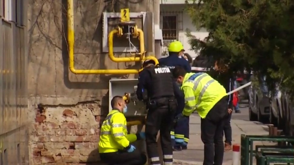 O ţeavă de gaze s-a spart lângă Spitalul Grigore Alexandrescu din Capitală. 16 oameni au fost evacuaţi