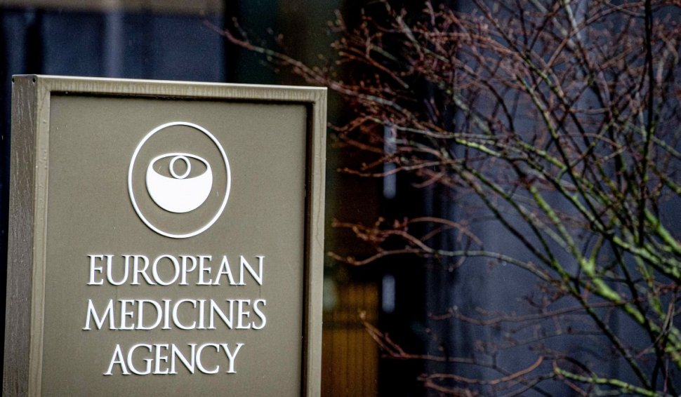 Agenţia Europeană pentru Medicamente admite oficial legătura dintre vaccinul AstraZeneca şi chegurile de sânge, ca "efect secundar rar"