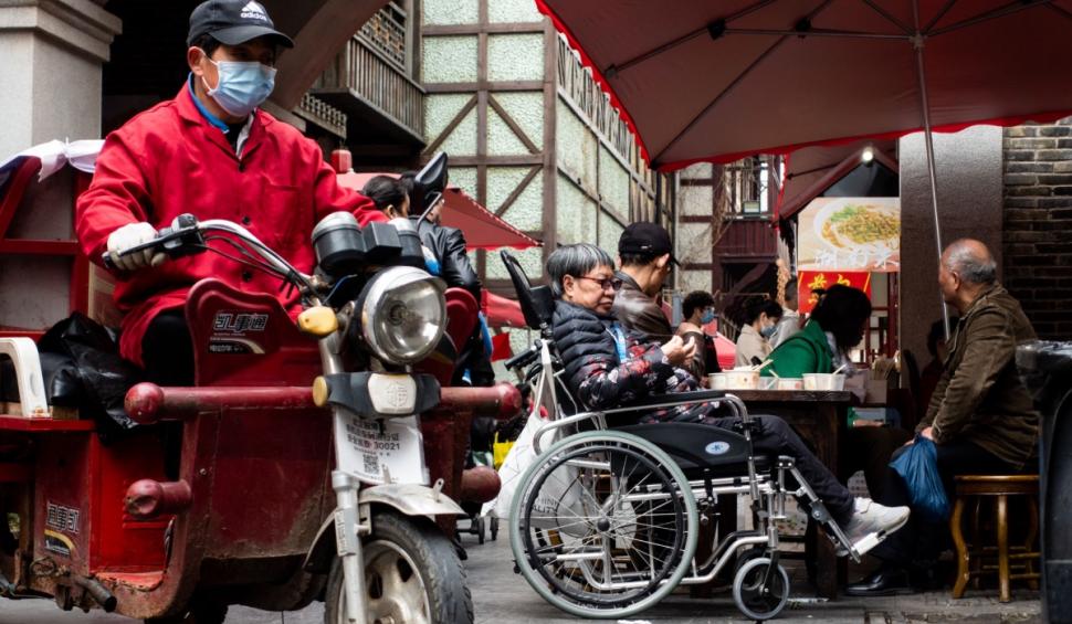 Imagini la un an de când orașul Wuhan, primul focar COVID-19 din lume, a ieșit din carantină. Viața locuitorilor a revenit complet la normal 702304