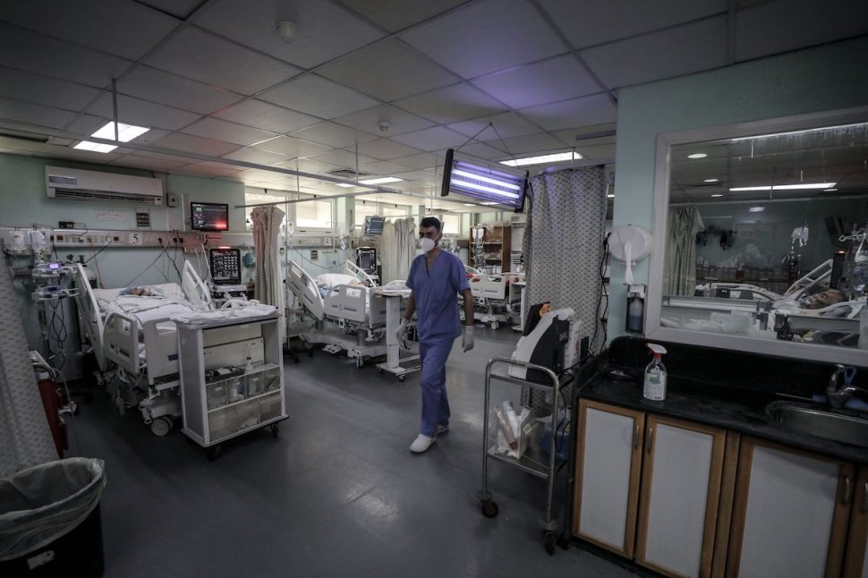 Medicii de la spitalul din Abrud cer ajutor cu lacrimi în ochi: "Ne mor pacienții în brațe. Nu avem stație de oxigen!"