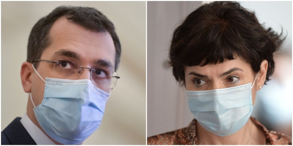 România, fără ministru al Sănătății în pandemie. Vlad Voiculescu, la aceeași masă cu Andreea Moldovan