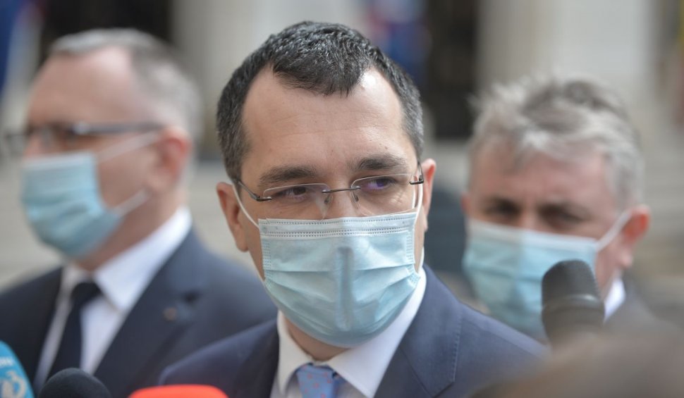 Guvernul şi Ministerul Sănătăţii spun că fostul ministru Vlad Voiculescu minte cu privire la Grupul de lucru