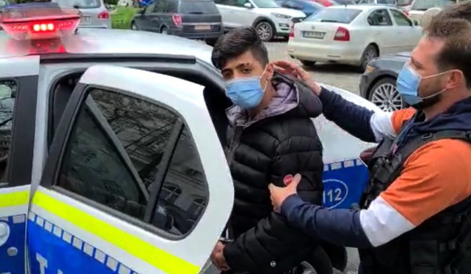 Gianluca Ghiţă, tânărul român care s-a filmat în timp ce umilea un italian, prins în Bucureşti: "S-a dat la nevastă-mea, nu îmi pare rău!"