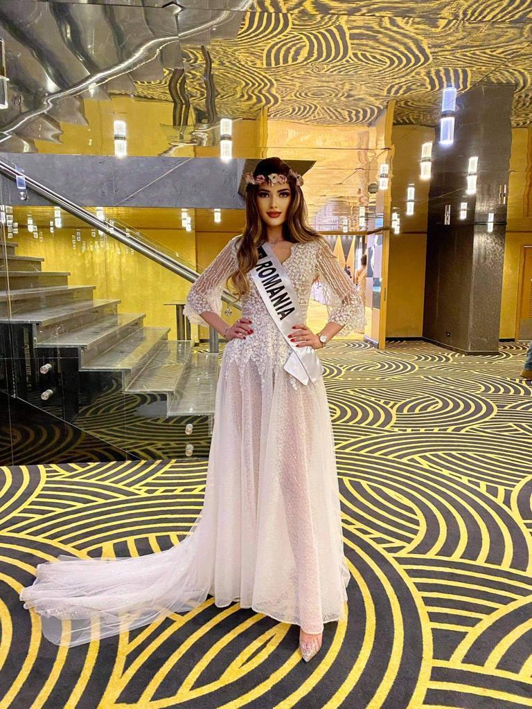 Iolanda Anamaria Babău, locul doi la Miss Europe 2021: "O femeie poate fi şi educată, şi frumoasă" 703911
