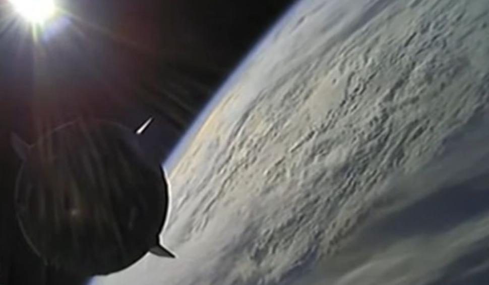 Racheta Falcon 9 şi capsula Crew Dragon au dus patru astronauţi pe orbită, pentru o misiune pe Staţia Spaţială Internaţională 704248