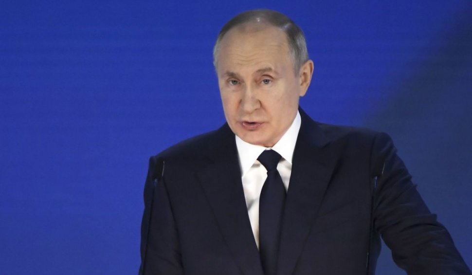 Vladimir Putin le dă ruşilor zile libere după Paşte, pentru a opri creşterea infecţiilor cu COVID
