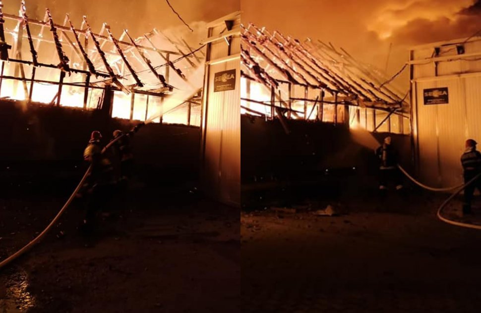 Intervenția pompierilor pentru stingerea incendiului de la Reghin a durat toată noaptea. Imagini impresionante de la intervenție