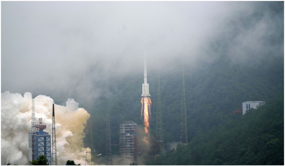 Pentagonul urmăreşte racheta chinezească scăpată de sub control în spaţiu şi care ar putea intra în atmosfera Pământului