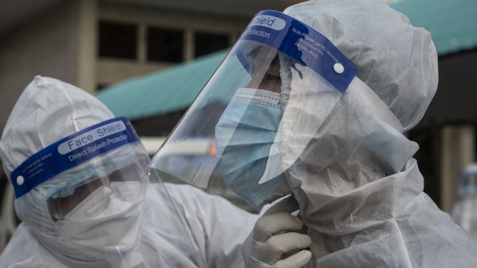ITM: Directorul DSP Gorj controla spitalele în timp ce era infectat cu SARS CoV-2. Bărbatul a murit între timp