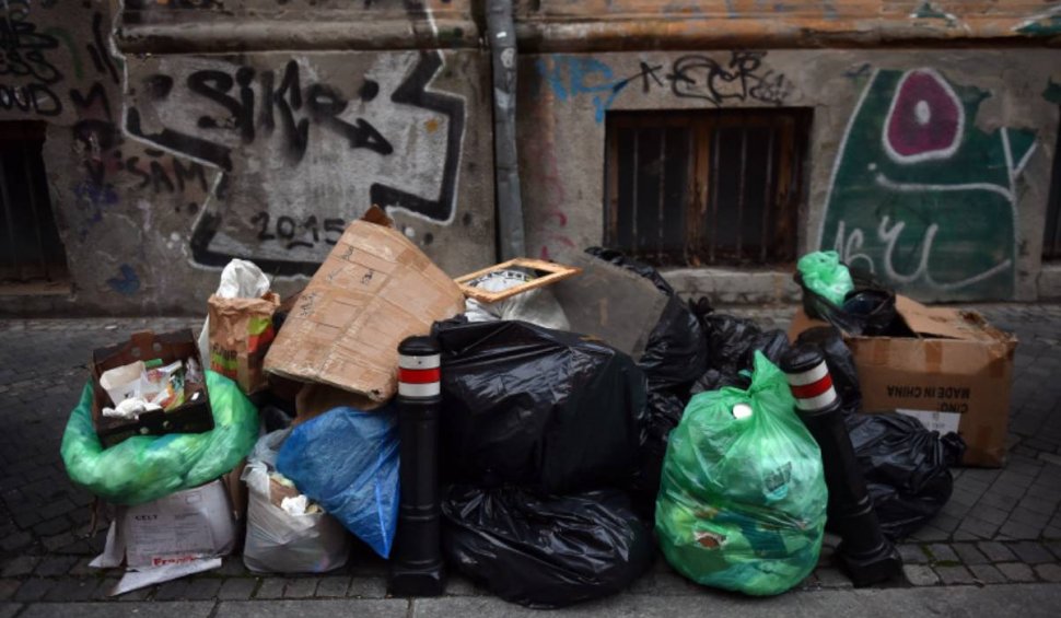 Milioane de tone de deșeuri ajung în România, pentru că prețul depozitării este foarte mic