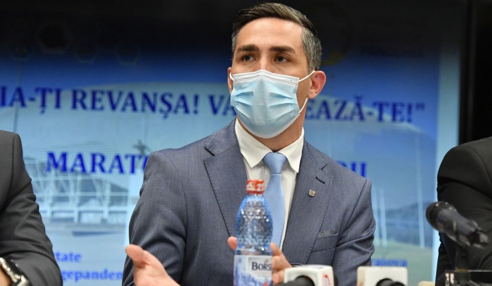800.000 de copii şi adolescenţi români, eligibili pentru vaccinare anti-COVID, a anunțat Valeriu Gheorghiță