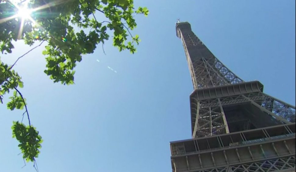 Turnul Eiffel se redeschide la mijlocul acestei veri