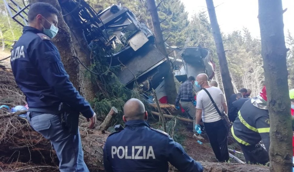 Cine sunt victimele tragediei din Italia. 14 morţi, printre care şi copii, după ce telecabina s-a rostogolit 500 de metri