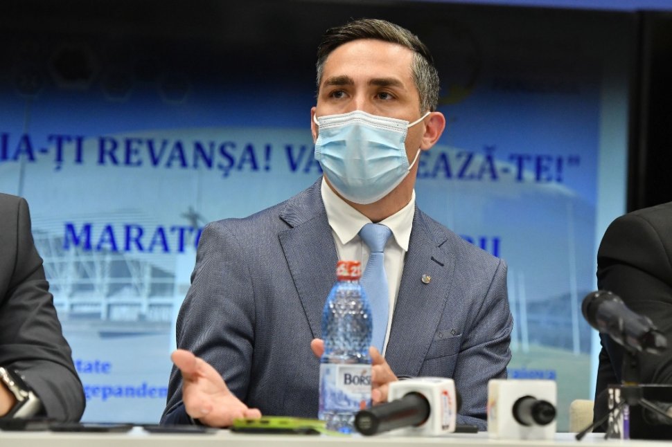 Valeriu Gheorghiță promite vaccin la munte, la mare și în aeroport: ”Există o teamă de înțepături, ace, sau de medici”