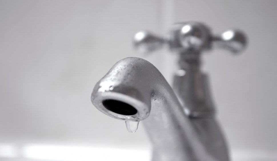 Bucureștenii rămân din nou fără apă caldă, din cauza unei avarii