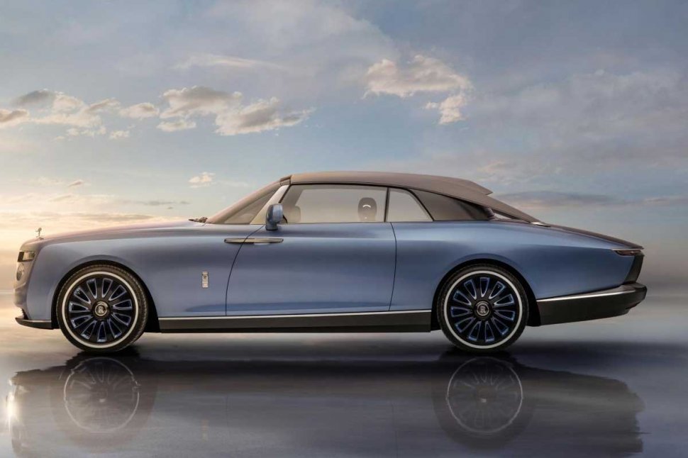 Rolls-Royce a lansat ”cel mai ambițios automobil creat vreodată”. Se vor fabrica doar trei exemplare