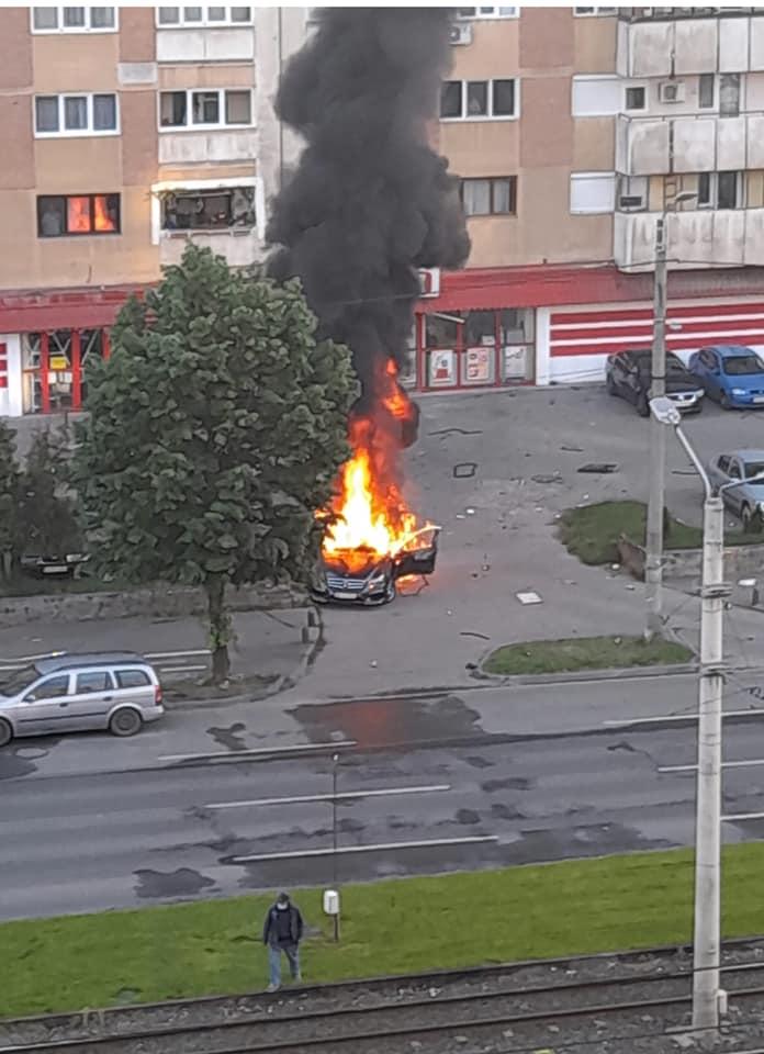 Momentul în care bolidul omului de afaceri Ioan Crişan sare în aer la Arad - Galerie foto 709124