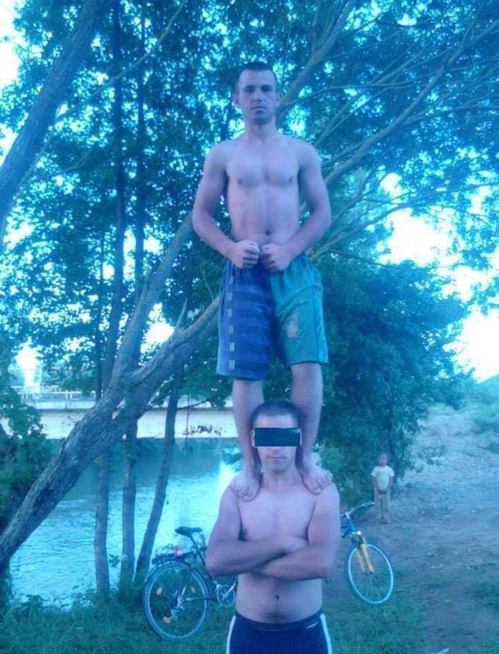 S-a aflat cine este tânărul găsit mort la Maramureș, cu două cuțite înfipte în piept 709198