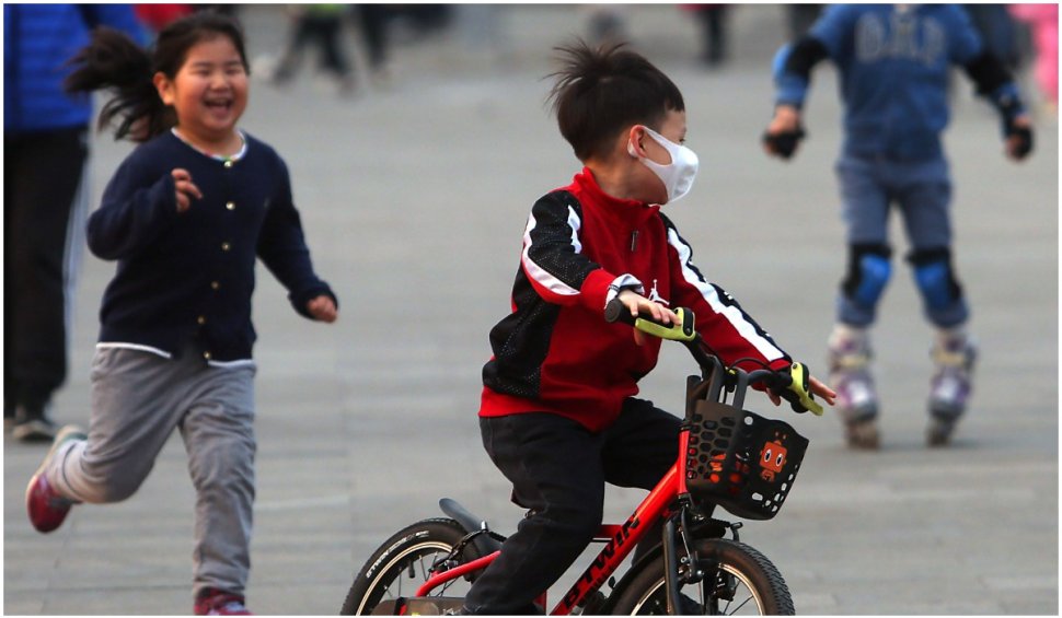 Schimbare majoră a politicii demografice din China: Un cuplu va putea avea până la trei copii! 