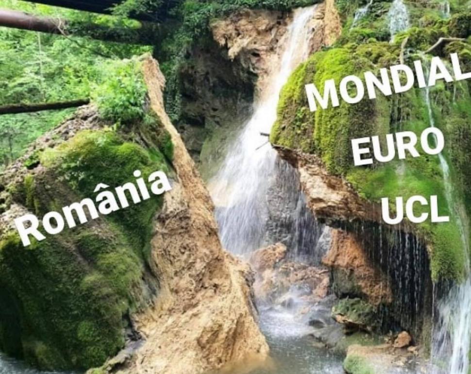 Avalanșă de meme-uri cu prăbușirea Cascadei Bigăr: Imaginile sunt virale pe rețelele de socializare 710536